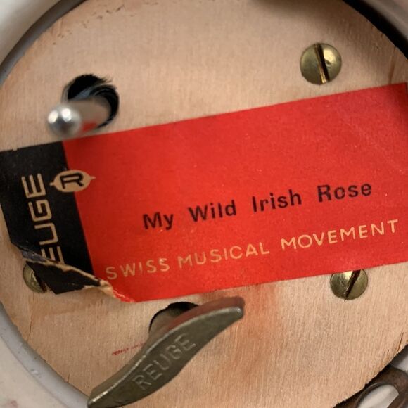Ireland Reuge Vintage Musical Souvenir Mug Plays “My Wild Irish Rose” - Picture 11 of 14